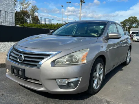 Brown 2014 Nissan Altima 2.5 SV for sale in Meriden, CT