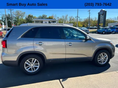 More photos of 2014 Kia Sorento LX at Smart Buy Auto Sales, CT