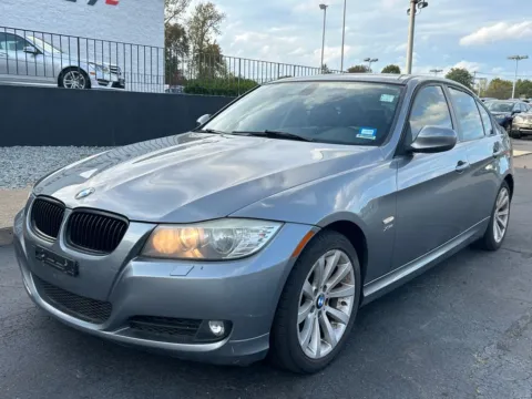 Gray 2011 BMW 3 Series 328i xDrive for sale in Meriden, CT