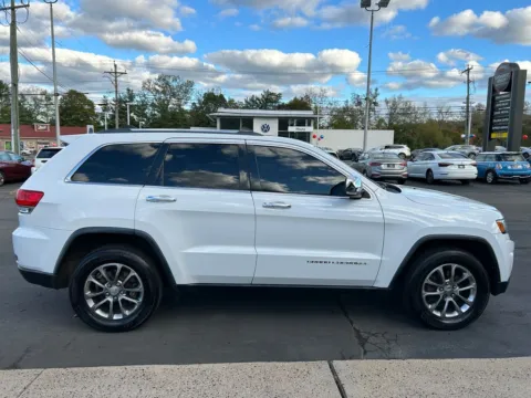 More photos of 2014 Jeep Grand Cherokee Limited at Smart Buy Auto Sales, CT