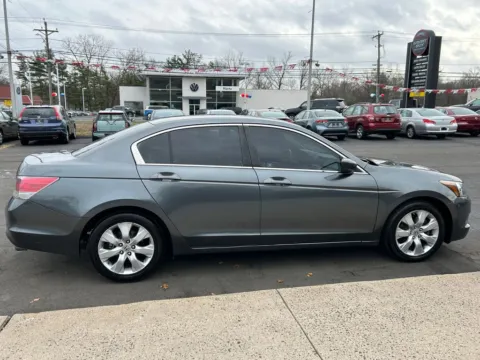 More photos of 2010 Honda Accord EX-L at Smart Buy Auto Sales, CT