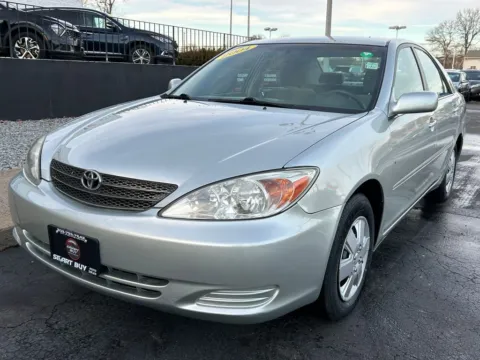 Gray 2004 Toyota Camry for sale in Meriden, CT
