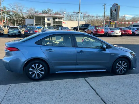 More photos of 2020 Toyota Corolla Hybrid LE at Smart Buy Auto Sales, CT