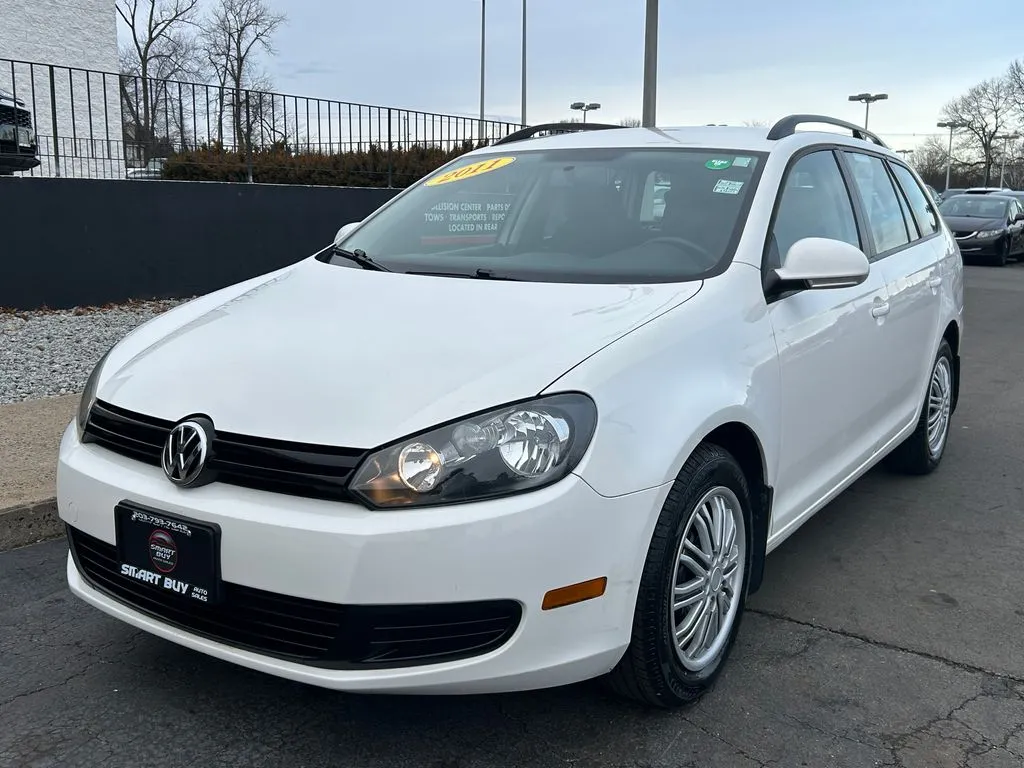 2011 Volkswagen Jetta SportWagen SE's photo
