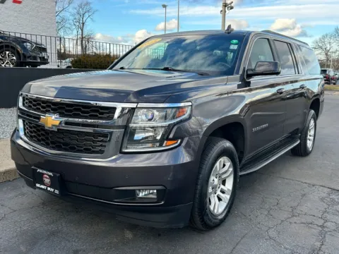 Gray 2015 Chevrolet Suburban LT for sale in Meriden, CT