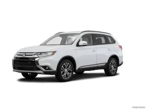 White 2016 Mitsubishi Outlander SE for sale in Meriden, CT