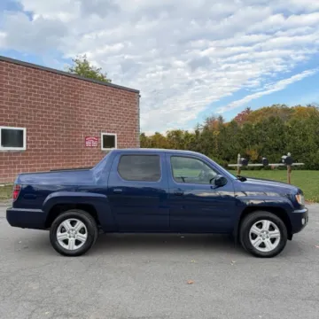 More photos of 2013 Honda Ridgeline RTL at Smart Buy Auto Sales, CT