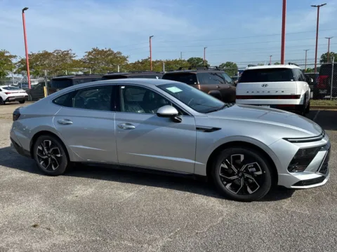 Another view of 2025 Hyundai Sonata SEL for sale in Athens, GA at ALM Hyundai Athens
