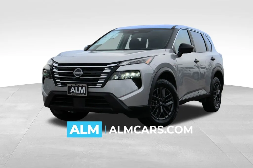 2024 Nissan Rogue S's photo