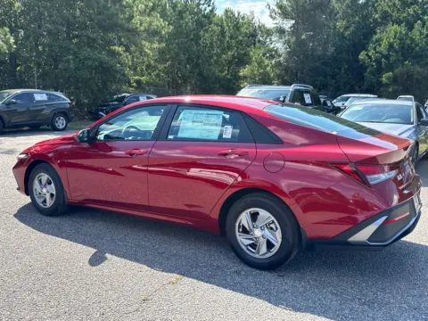 Another view of 2025 Hyundai Elantra SE for sale in Athens, GA at ALM Hyundai Athens