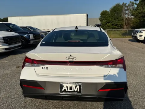 More photos of 2025 Hyundai Elantra SE at ALM Hyundai Athens, GA
