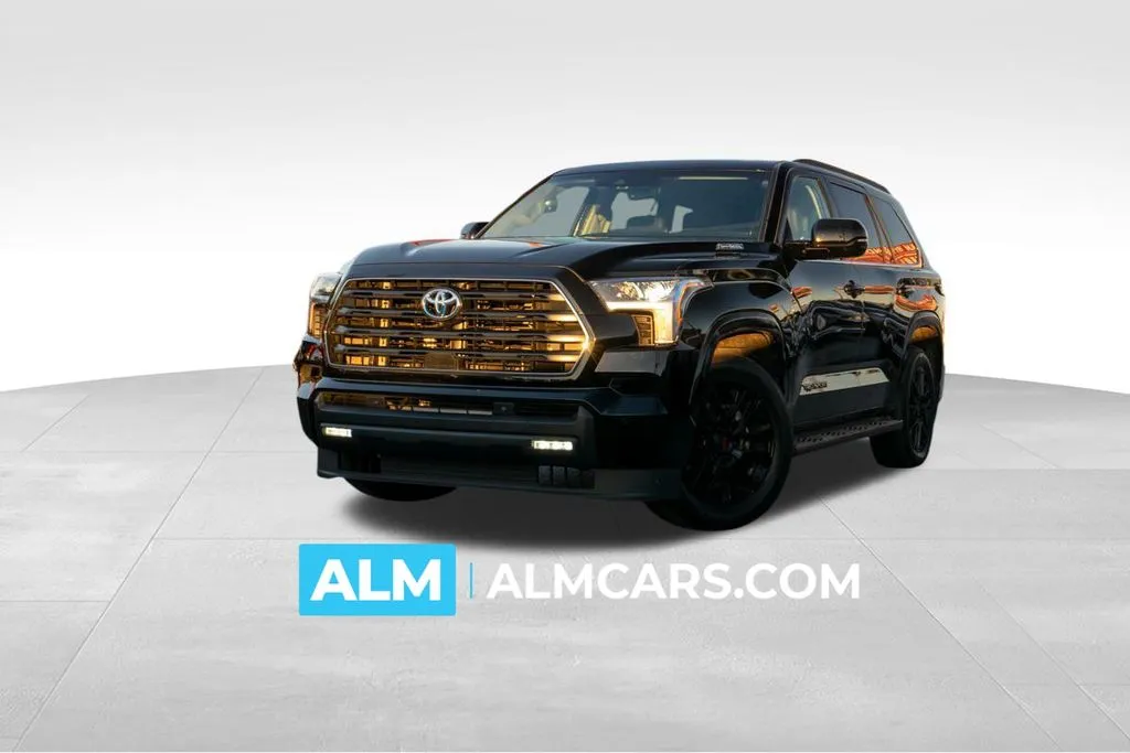 2024 Toyota Sequoia SR5's photo