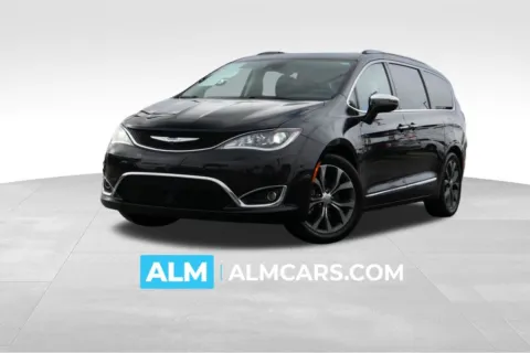 Black 2017 Chrysler Pacifica Limited for sale in Athens, GA