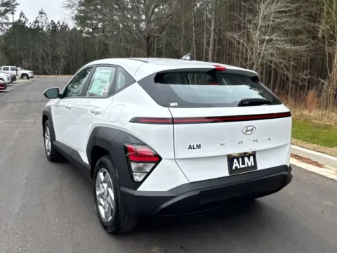 Another view of 2026 Hyundai Kona SE for sale in Athens, GA at ALM Hyundai Athens