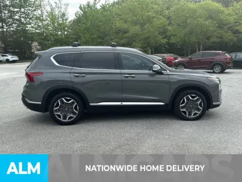 More photos of 2022 Hyundai Santa Fe Limited at ALM Hyundai Athens, GA