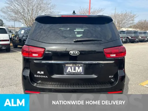 More photos of 2019 Kia Sedona EX at ALM Hyundai Athens, GA