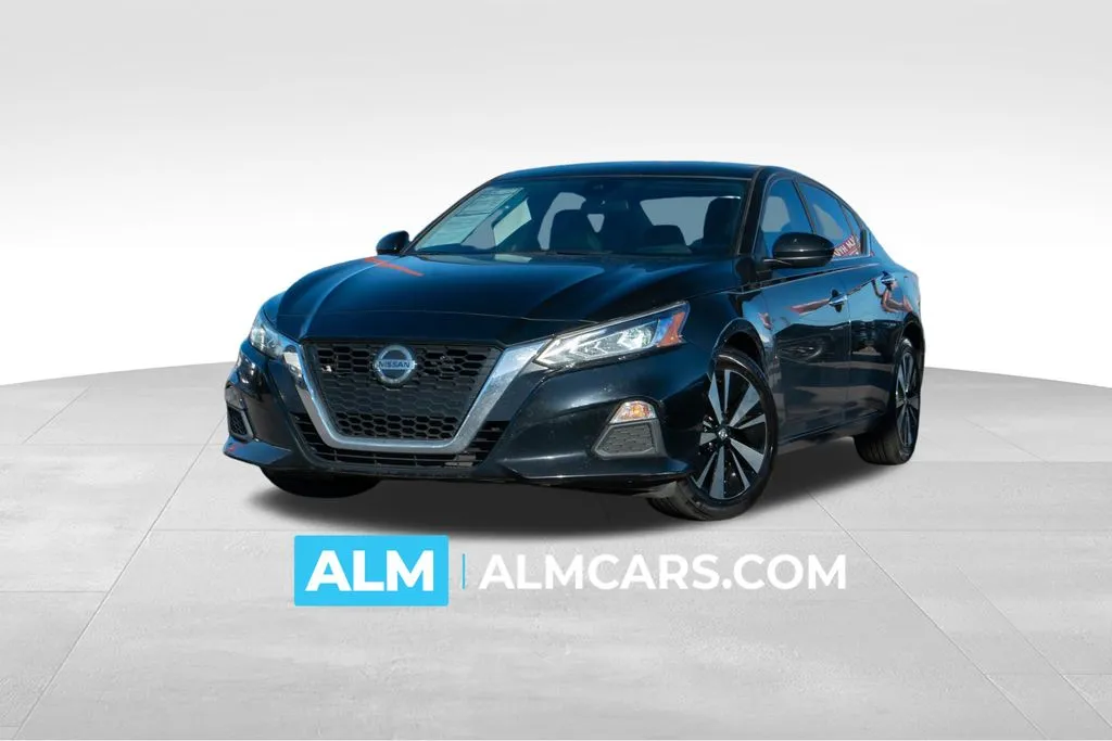 2022 Nissan Altima SV's photo