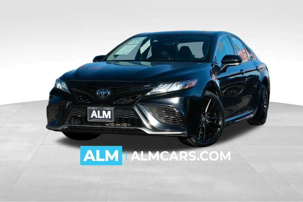 2024 Toyota Camry XSE's photo