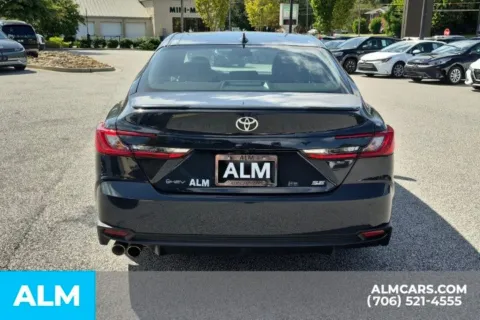 More photos of 2025 Toyota Camry SE at ALM Hyundai Athens, GA