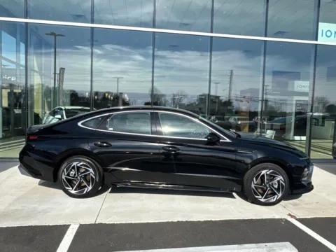 More photos of 2026 Hyundai Sonata SEL Sport at ALM Hyundai Athens, GA