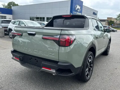 More photos of 2025 Hyundai Santa Cruz Limited at ALM Hyundai Athens, GA