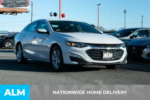 More photos of 2023 Chevrolet Malibu LT at ALM Hyundai Athens, GA