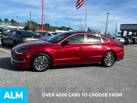 Another view of 2023 Hyundai Sonata Hybrid Limited for sale in Athens, GA at ALM Hyundai Athens