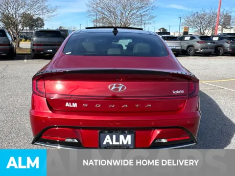 More photos of 2023 Hyundai Sonata Hybrid Limited at ALM Hyundai Athens, GA
