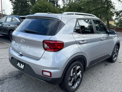 More photos of 2025 Hyundai Venue SEL at ALM Hyundai Athens, GA
