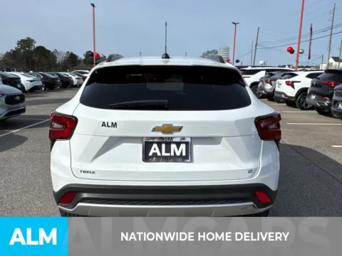 More photos of 2025 Chevrolet Trax LT at ALM Hyundai Athens, GA