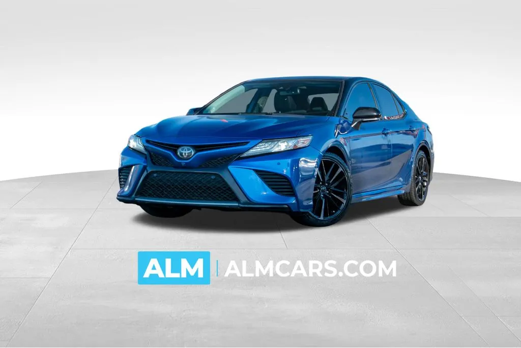 2019 Toyota Camry XSE's photo