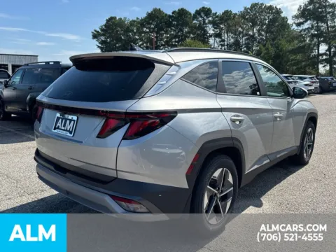 More photos of 2025 Hyundai Tucson SEL at ALM Hyundai Athens, GA
