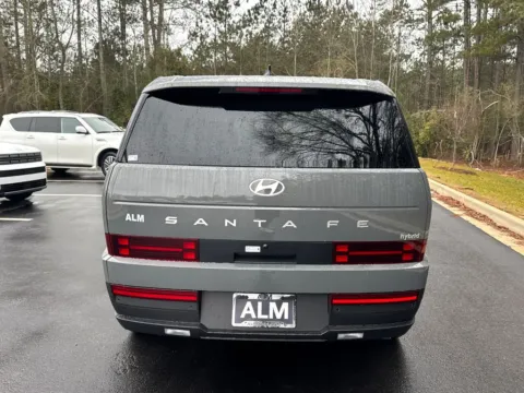 More photos of 2026 Hyundai Santa Fe Hybrid SE at ALM Hyundai Athens, GA