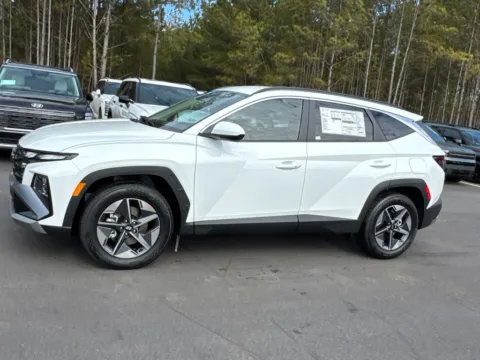 Photos of 2026 Hyundai Tucson SEL for sale in Athens, GA at ALM Hyundai Athens