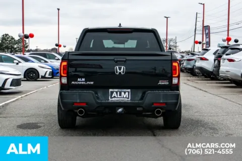 More photos of 2021 Honda Ridgeline Sport at ALM Hyundai Athens, GA