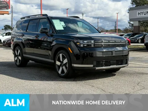More photos of 2024 Hyundai Santa Fe Hybrid Limited at ALM Hyundai Athens, GA
