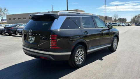 More photos of 2026 Hyundai Palisade Hybrid Blue SEL at ALM Hyundai Athens, GA