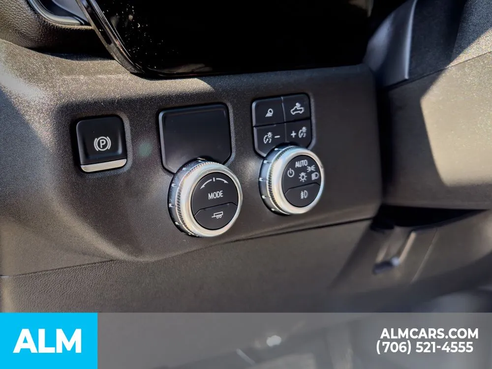 2025 GMC Sierra 1500 SLT - Photo 24