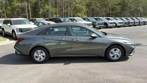 More photos of 2026 Hyundai Elantra SE at ALM Hyundai Athens, GA