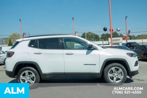 More photos of 2024 Jeep Compass Latitude at ALM Hyundai Athens, GA
