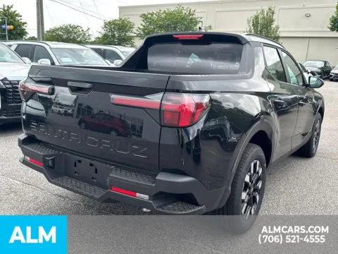 More photos of 2025 Hyundai Santa Cruz SEL at ALM Hyundai Athens, GA