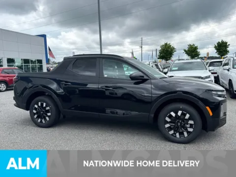 More photos of 2025 Hyundai Santa Cruz SEL at ALM Hyundai Athens, GA
