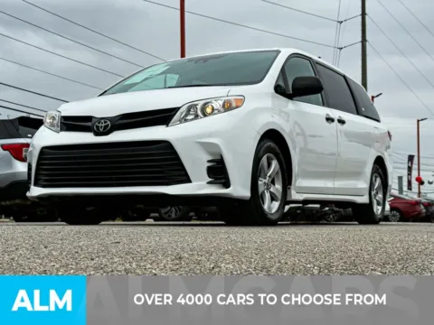 Photos of 2020 Toyota Sienna L for sale in Athens, GA at ALM Hyundai Athens