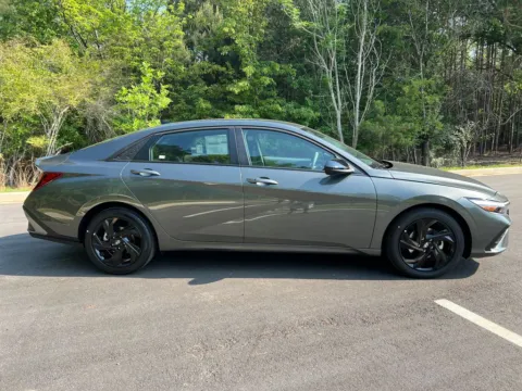 More photos of 2026 Hyundai Elantra SEL Sport at ALM Hyundai Athens, GA