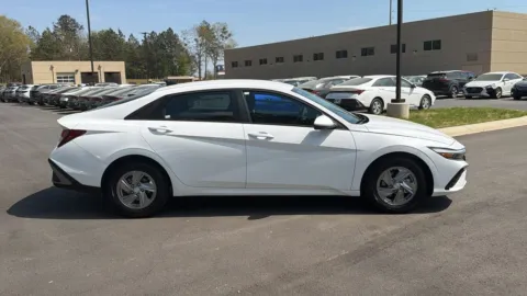More photos of 2026 Hyundai Elantra SE at ALM Hyundai Athens, GA