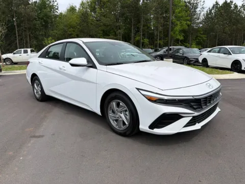 More photos of 2026 Hyundai Elantra SE at ALM Hyundai Athens, GA
