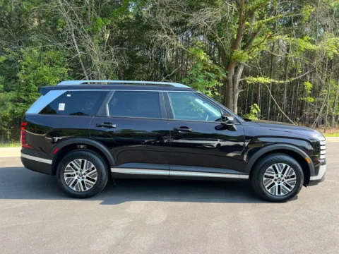 More photos of 2026 Hyundai Palisade Hybrid Blue SEL at ALM Hyundai Athens, GA