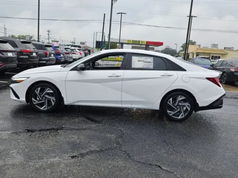 More photos of 2025 Hyundai Elantra SEL Sport at ALM Hyundai Athens, GA