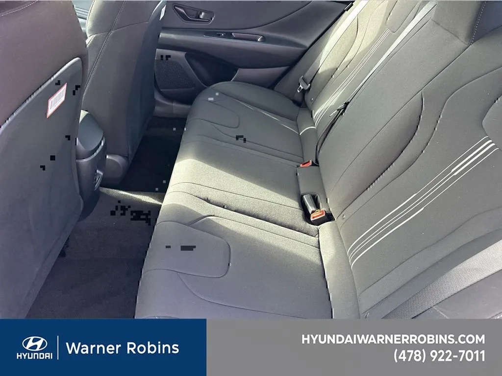 2025 Hyundai Elantra SEL - Photo 19