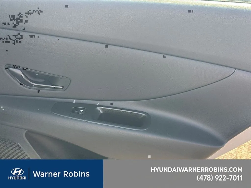 2025 Hyundai Elantra SEL - Photo 15